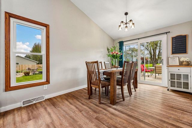 W163N10528 Ridgeview LANE, Germantown, WI 53022
