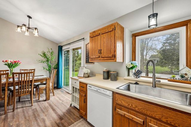 W163N10528 Ridgeview LANE, Germantown, WI 53022