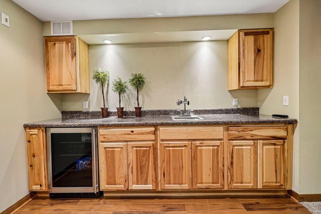 W163N10528 Ridgeview LANE, Germantown, WI 53022