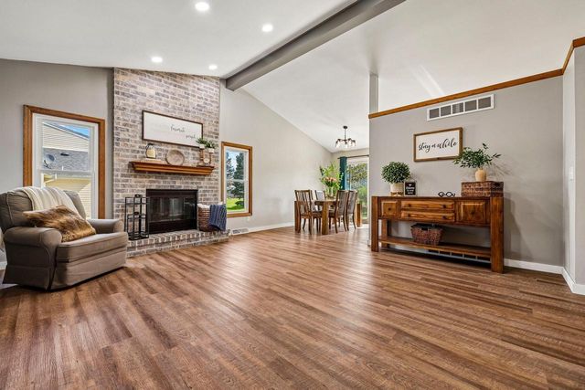 W163N10528 Ridgeview LANE, Germantown, WI 53022