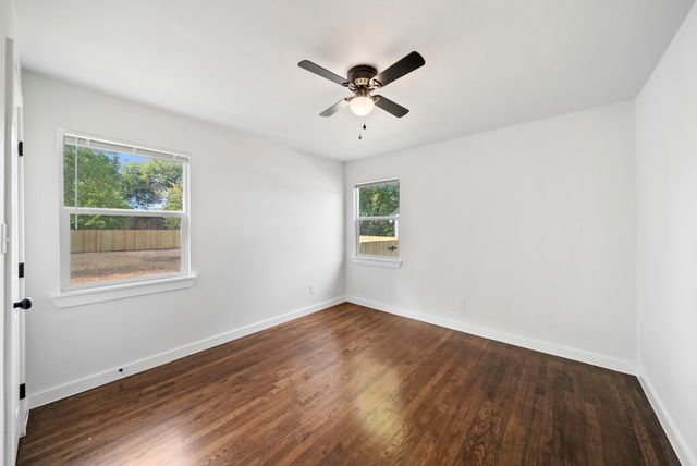 2451 Hudspeth Avenue, Dallas, TX 75216