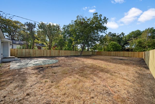 2451 Hudspeth Avenue, Dallas, TX 75216