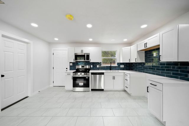 2451 Hudspeth Avenue, Dallas, TX 75216