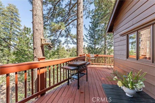 274 N Fairway, Lake Arrowhead, CA 92352