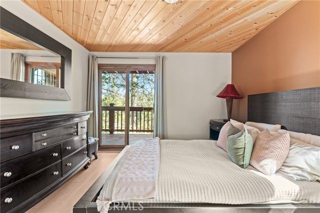 274 N Fairway, Lake Arrowhead, CA 92352