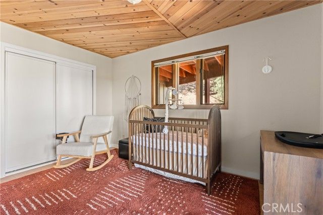 274 N Fairway, Lake Arrowhead, CA 92352
