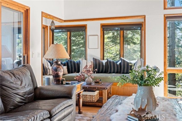 274 N Fairway, Lake Arrowhead, CA 92352