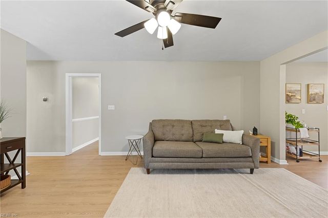 5208 Askew RD, Chesapeake, VA 23321