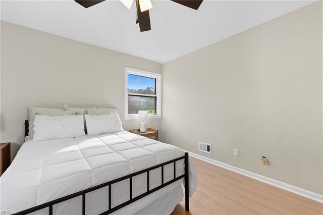 5208 Askew RD, Chesapeake, VA 23321