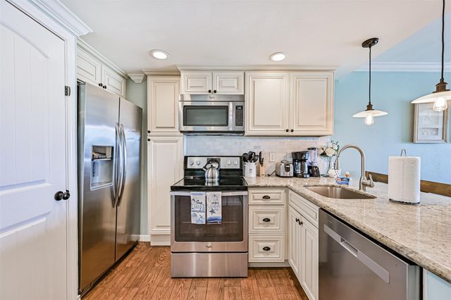 7310 Seawall Boulevard 1203, Galveston, TX 77551