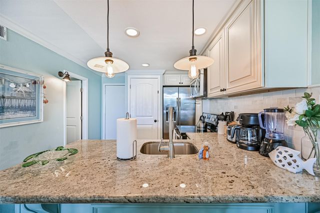 7310 Seawall Boulevard 1203, Galveston, TX 77551