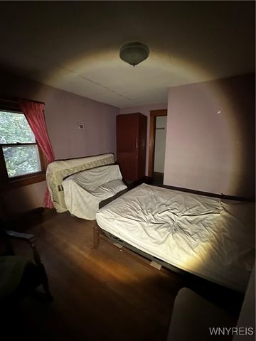 557 20th Street, Niagara Falls, NY 14301