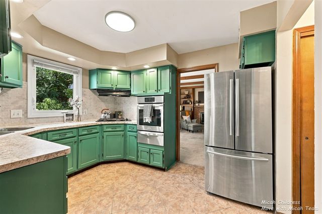 2016 Edgewood Avenue, Grand Rapids, MI 49546