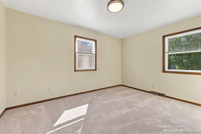 2016 Edgewood Avenue, Grand Rapids, MI 49546