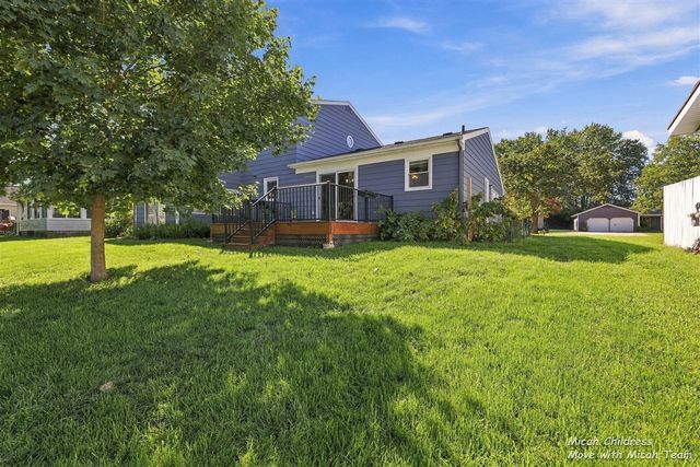2016 Edgewood Avenue, Grand Rapids, MI 49546