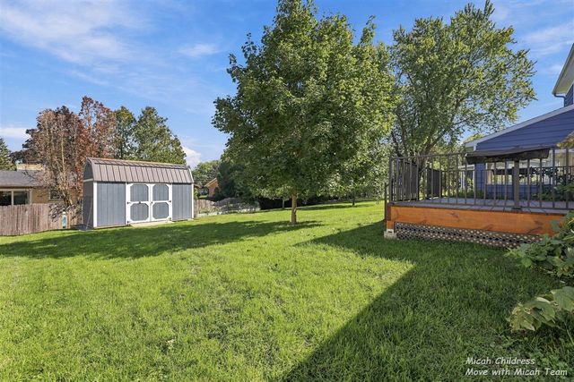 2016 Edgewood Avenue, Grand Rapids, MI 49546