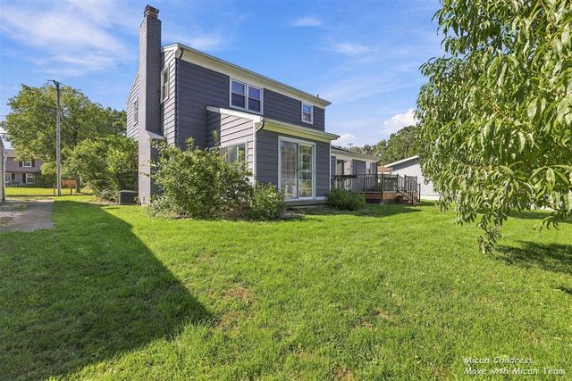 2016 Edgewood Avenue, Grand Rapids, MI 49546