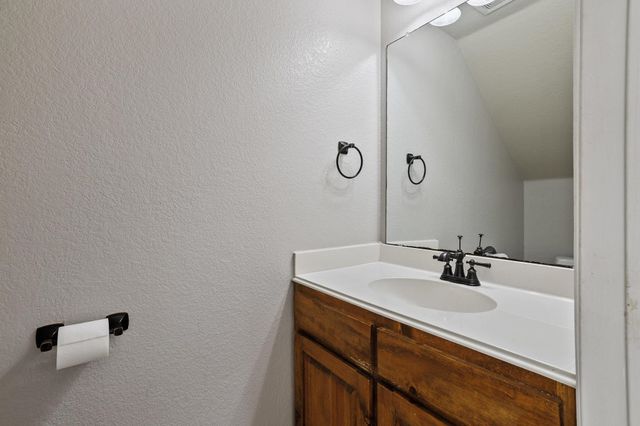 121 Sunset Lane, Whitewright, TX 75491