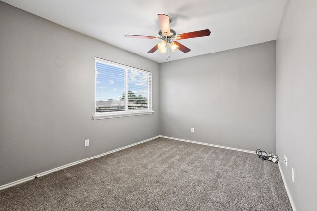 121 Sunset Lane, Whitewright, TX 75491