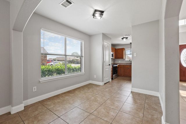121 Sunset Lane, Whitewright, TX 75491