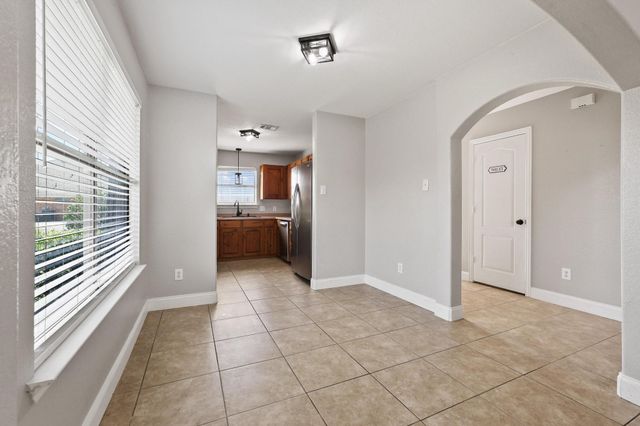 121 Sunset Lane, Whitewright, TX 75491
