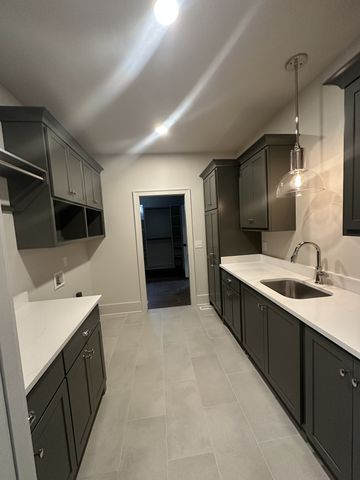 5024 Halls Hill Pike, Murfreesboro, TN 37130