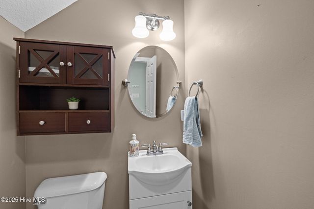 123 Marsh Harbour Drive, Newport, NC 28570