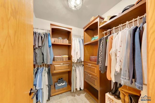 7759 COLUMBINE CT, Rapid City, SD 57719