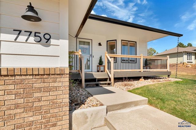7759 COLUMBINE CT, Rapid City, SD 57719