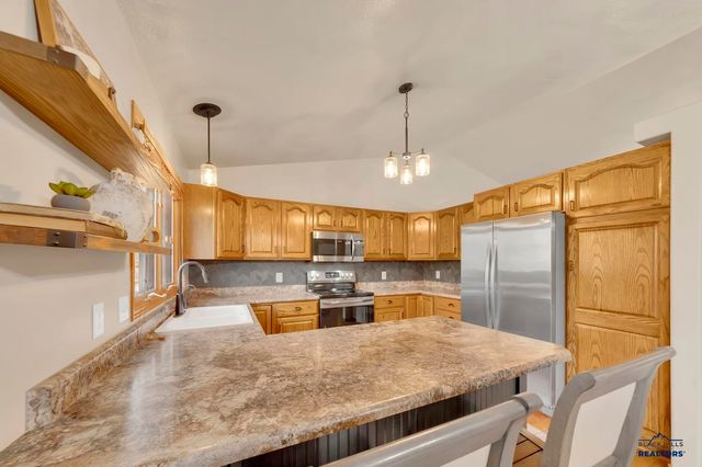 7759 COLUMBINE CT, Rapid City, SD 57719