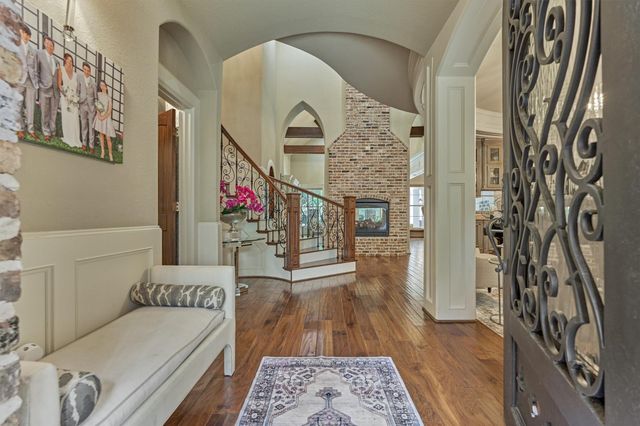 106 Fairwater Drive, Montgomery, TX 77356