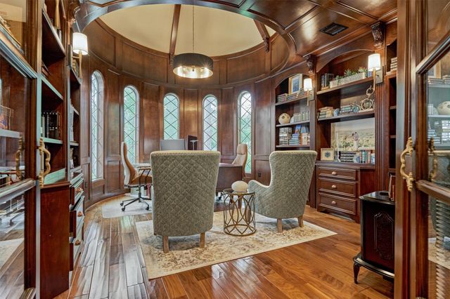 106 Fairwater Drive, Montgomery, TX 77356