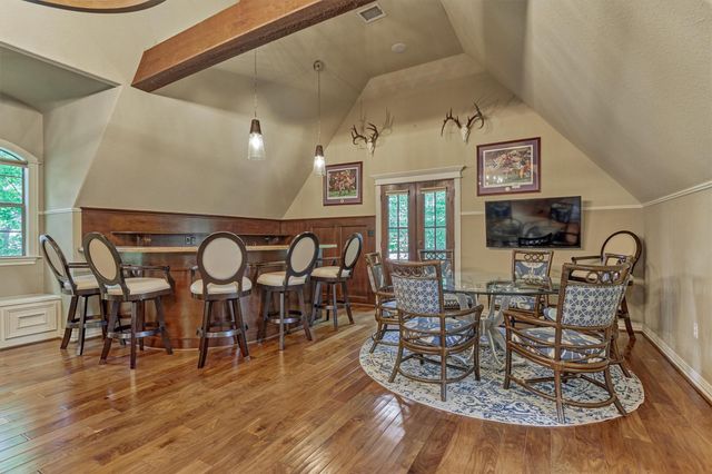 106 Fairwater Drive, Montgomery, TX 77356