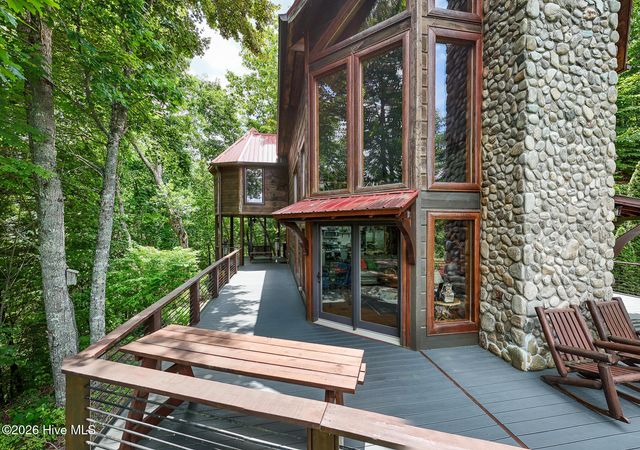 520 Whiteside Gap Road, Robbinsville, NC 28771