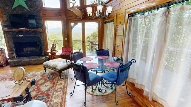520 Whiteside Gap Road, Robbinsville, NC 28771