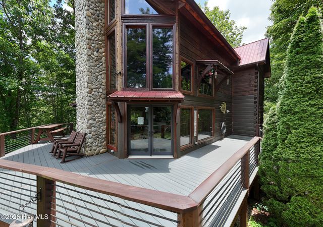 520 Whiteside Gap Road, Robbinsville, NC 28771