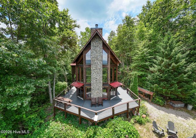 520 Whiteside Gap Road, Robbinsville, NC 28771