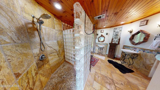 520 Whiteside Gap Road, Robbinsville, NC 28771