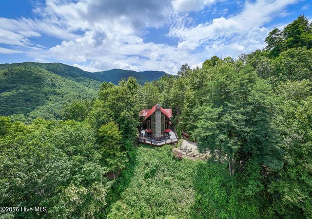 520 Whiteside Gap Road, Robbinsville, NC 28771