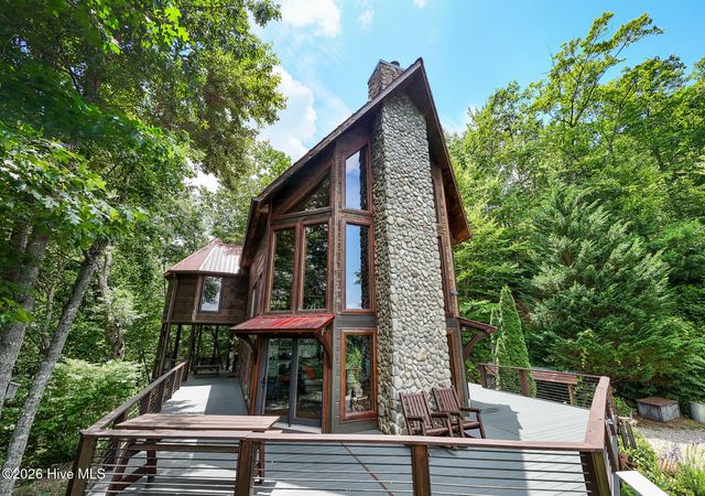 520 Whiteside Gap Road, Robbinsville, NC 28771
