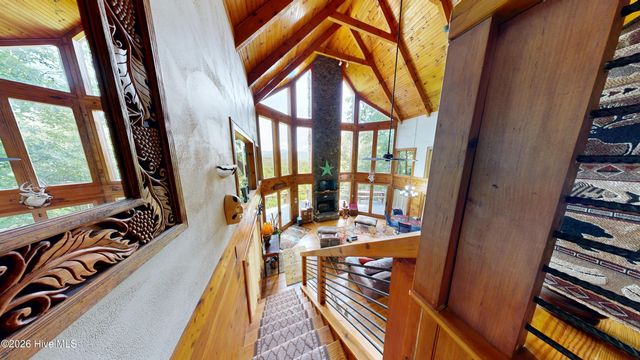 520 Whiteside Gap Road, Robbinsville, NC 28771