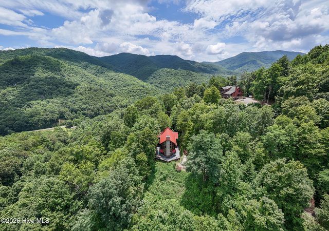 520 Whiteside Gap Road, Robbinsville, NC 28771