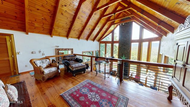 520 Whiteside Gap Road, Robbinsville, NC 28771