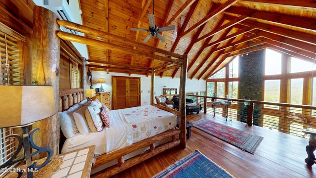 520 Whiteside Gap Road, Robbinsville, NC 28771