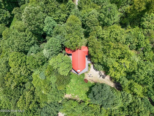 520 Whiteside Gap Road, Robbinsville, NC 28771