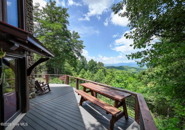 520 Whiteside Gap Road, Robbinsville, NC 28771