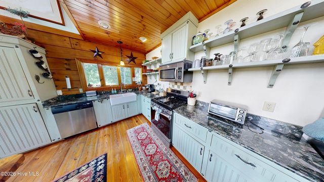 520 Whiteside Gap Road, Robbinsville, NC 28771
