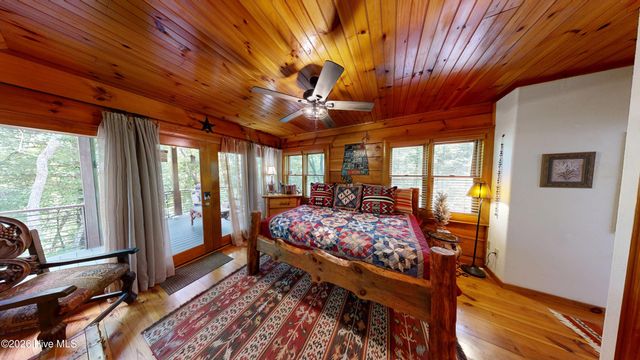 520 Whiteside Gap Road, Robbinsville, NC 28771
