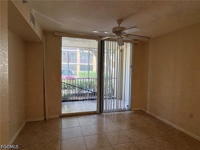 4121 Residence DR 305, Fort Myers, FL 33901