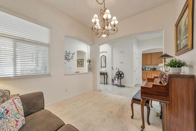 2010 Carignan Way, San Jose, CA 95135